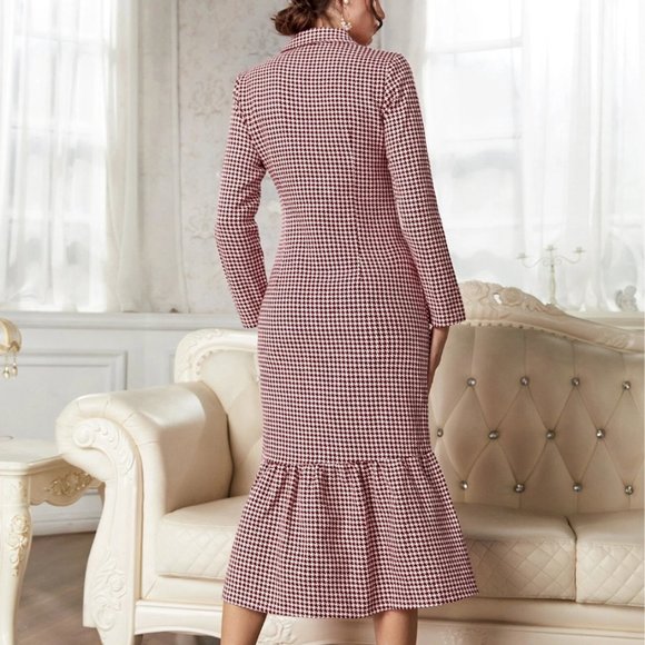 Houndstooth Print Belted Tweed Dress - Picture 3 of 9